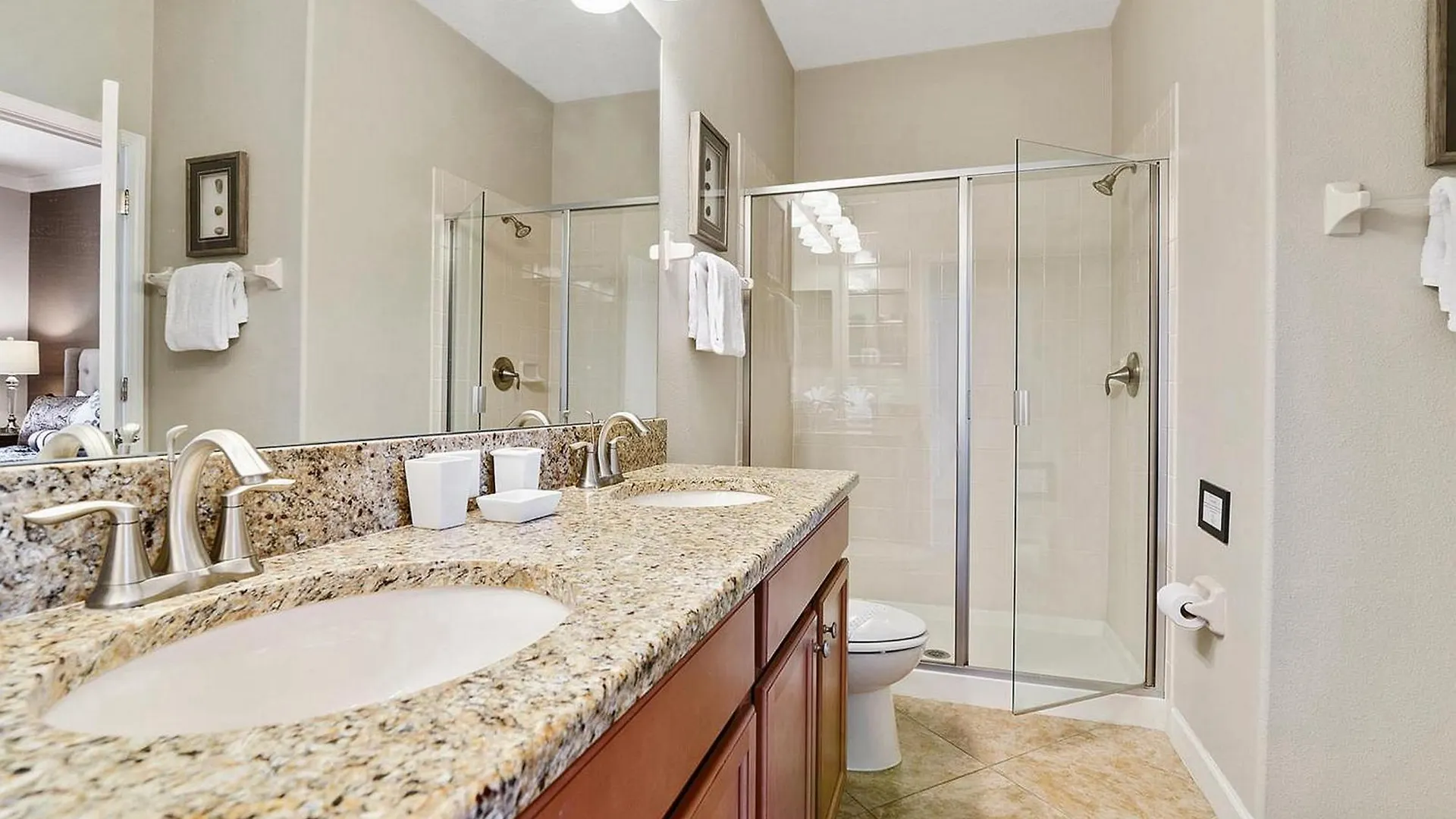 Opulent Villa: Heated Pool, Theater, Game Room Davenport 0*,